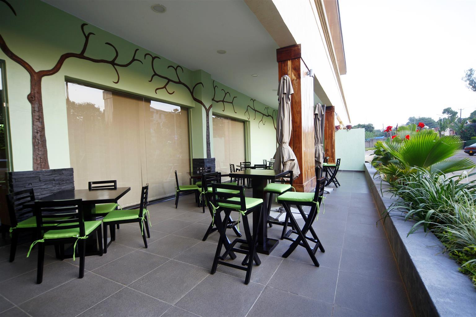 Best Western Premier Garden Hotel Entebbe Extérieur photo