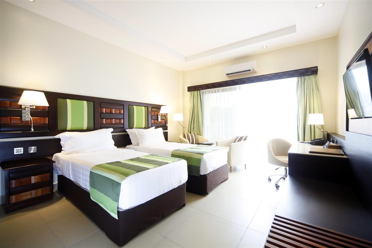 Best Western Premier Garden Hotel Entebbe Extérieur photo