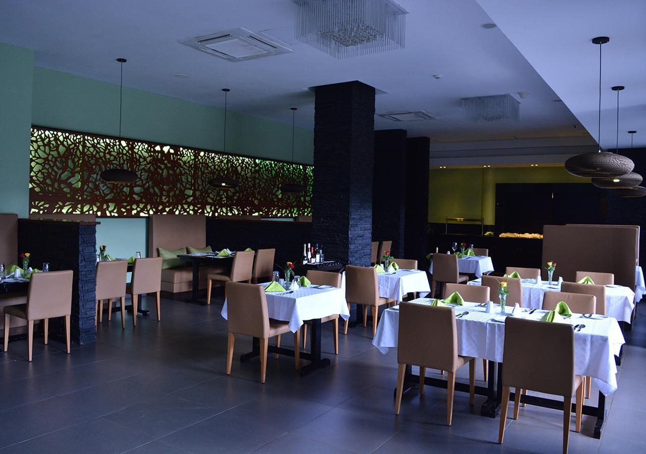 Best Western Premier Garden Hotel Entebbe Extérieur photo