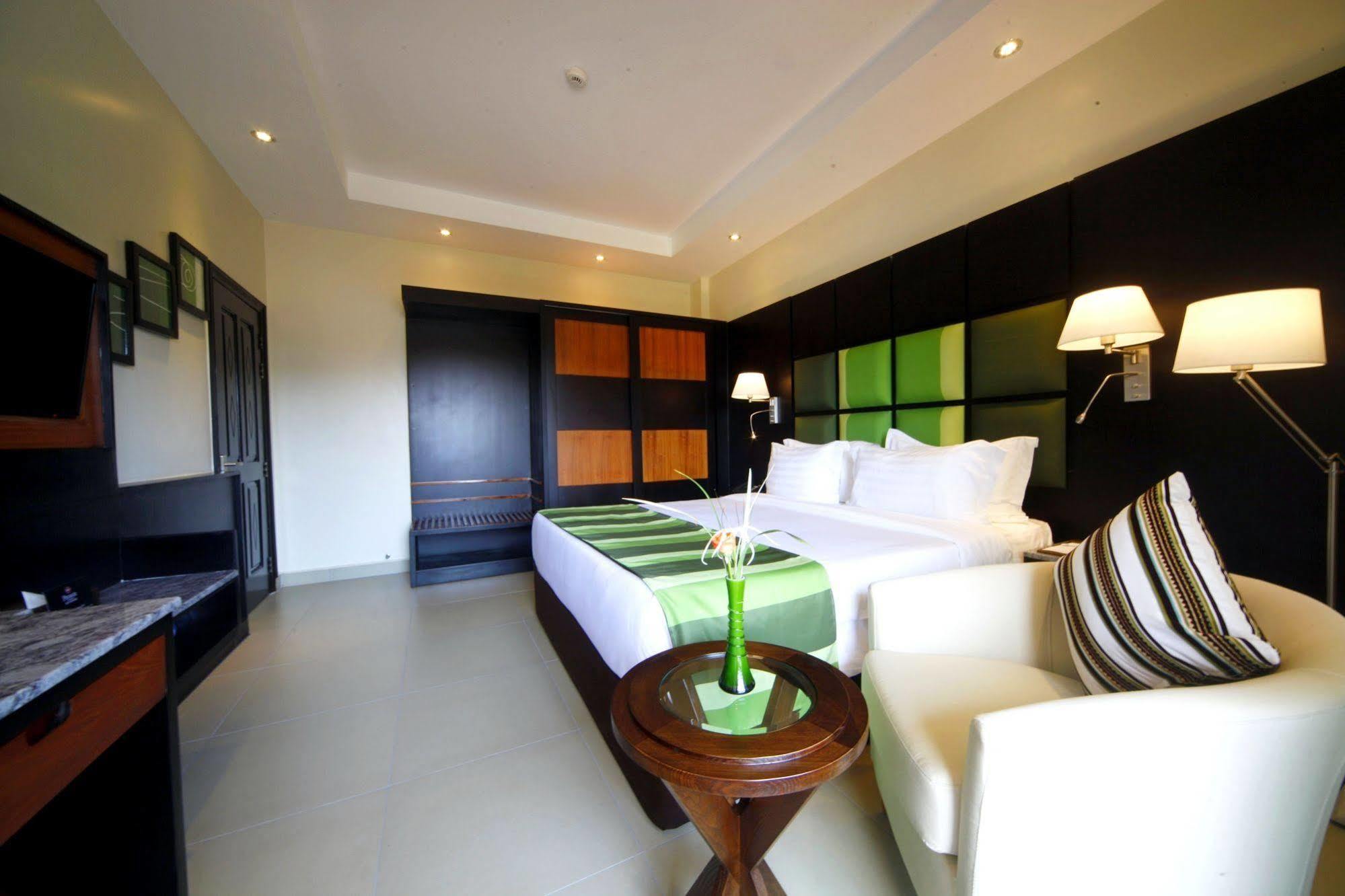 Best Western Premier Garden Hotel Entebbe Extérieur photo