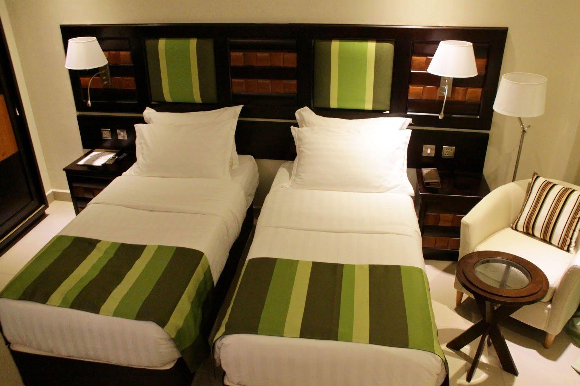 Best Western Premier Garden Hotel Entebbe Extérieur photo